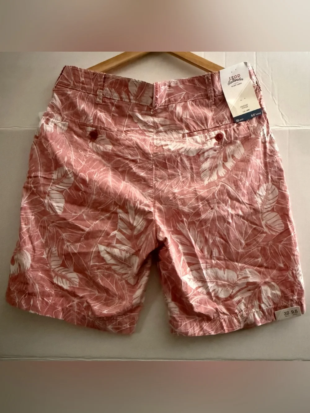 Izod Pink Leaf-Print Flat Front Men's Shorts